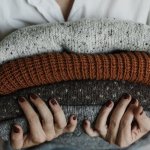 Miękkie jak chmurka: pranie swetrów bez drapania — sprawdzone triki