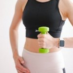 Pierwszy krok do formy w domu: prosty plan ćwiczeń bez sprzętu dla zupełnych nowicjuszy